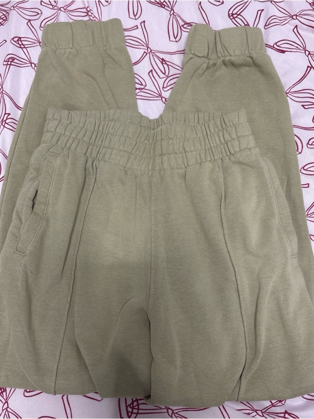 GAP Khaki Elastic-Waist Jogger Pants